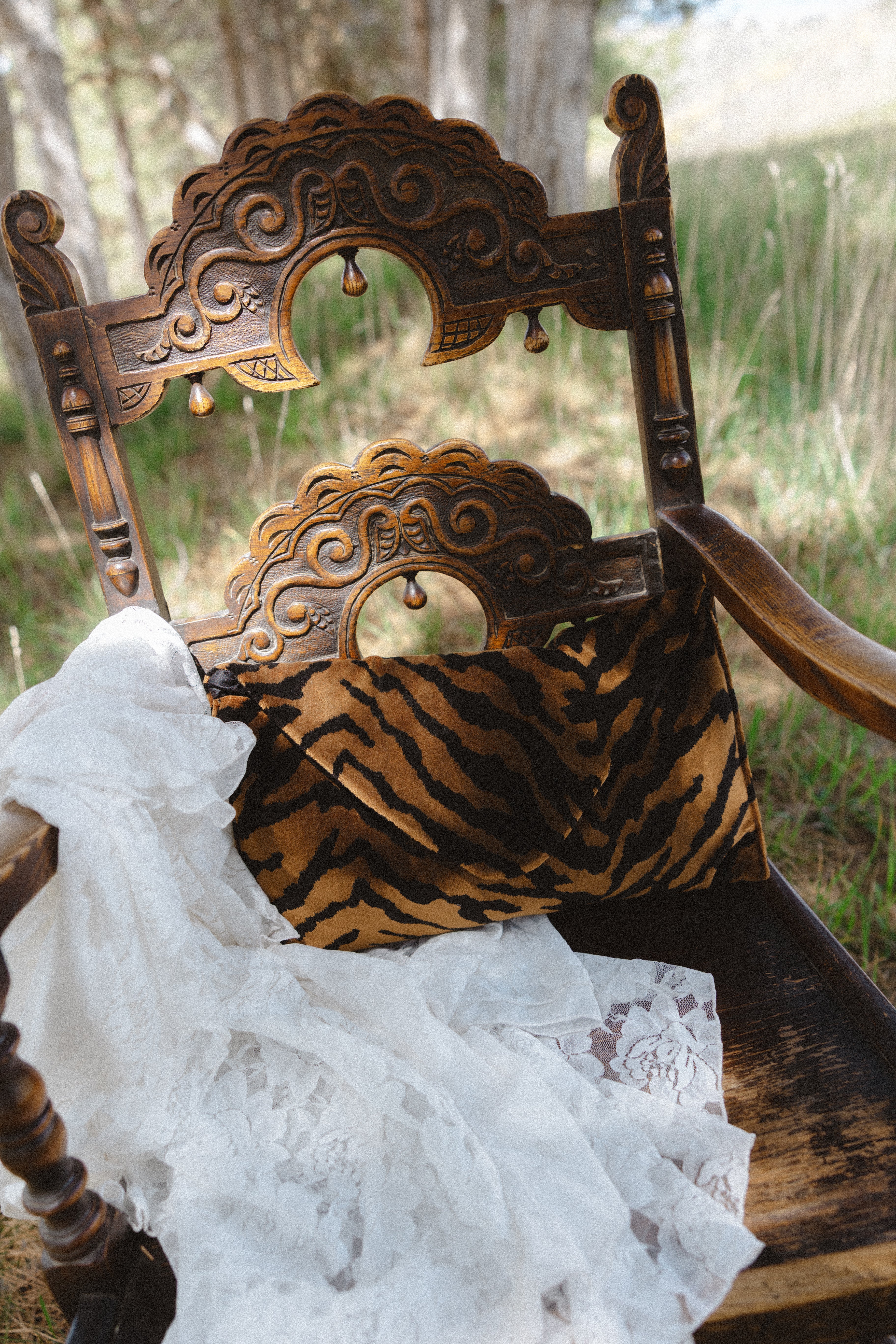 ORIGINAL TIGER CLUTCH