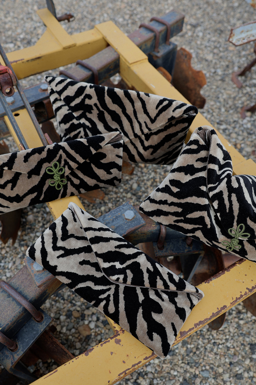 THE STONE TIGER CLUTCH