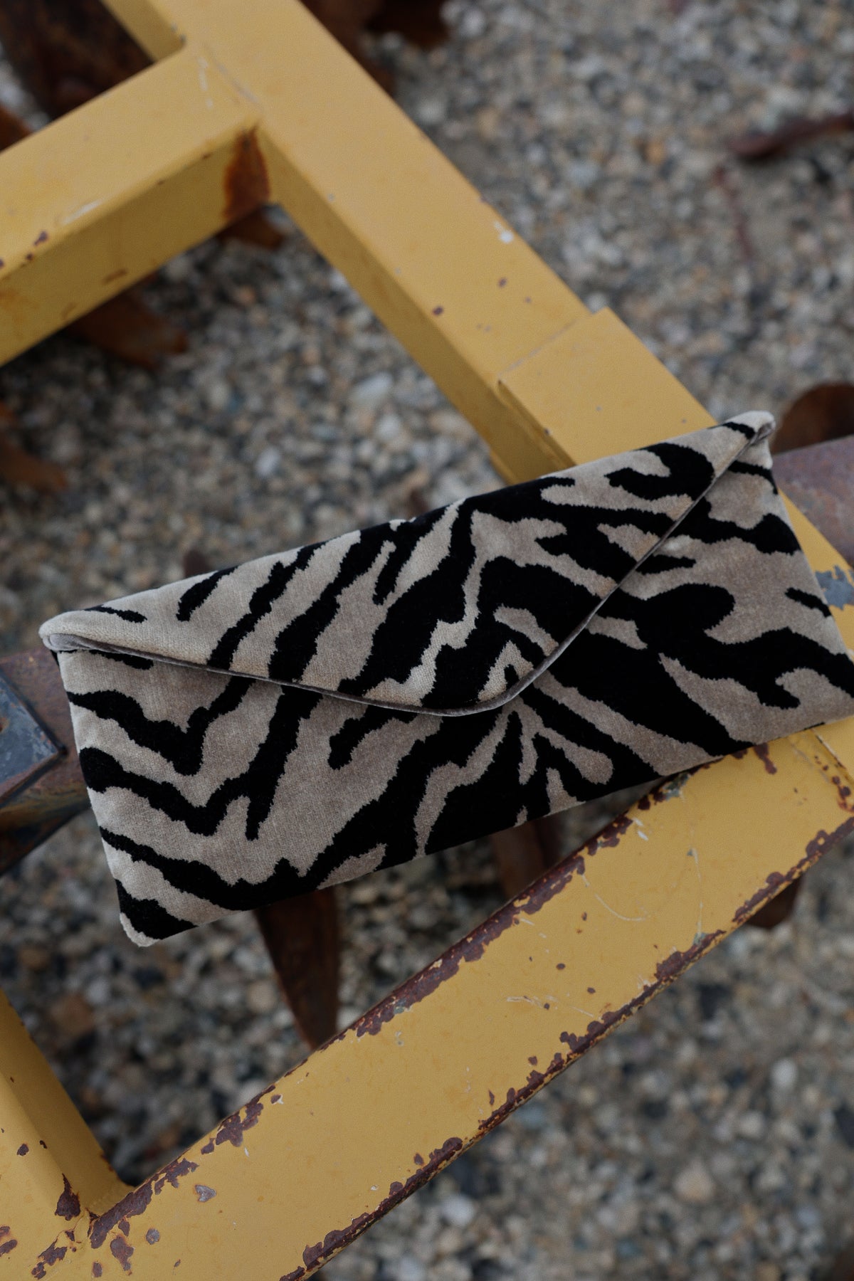THE STONE TIGER CLUTCH